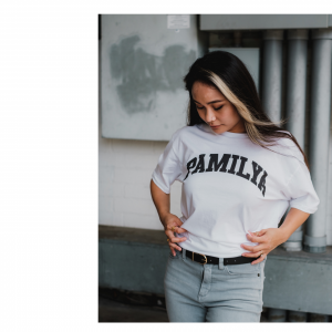 🌸 Exklusive Damen-T-Shirt – aus gekämmter Baumwolle – Premium Qualität & GRATIS Druck nach Wunsch